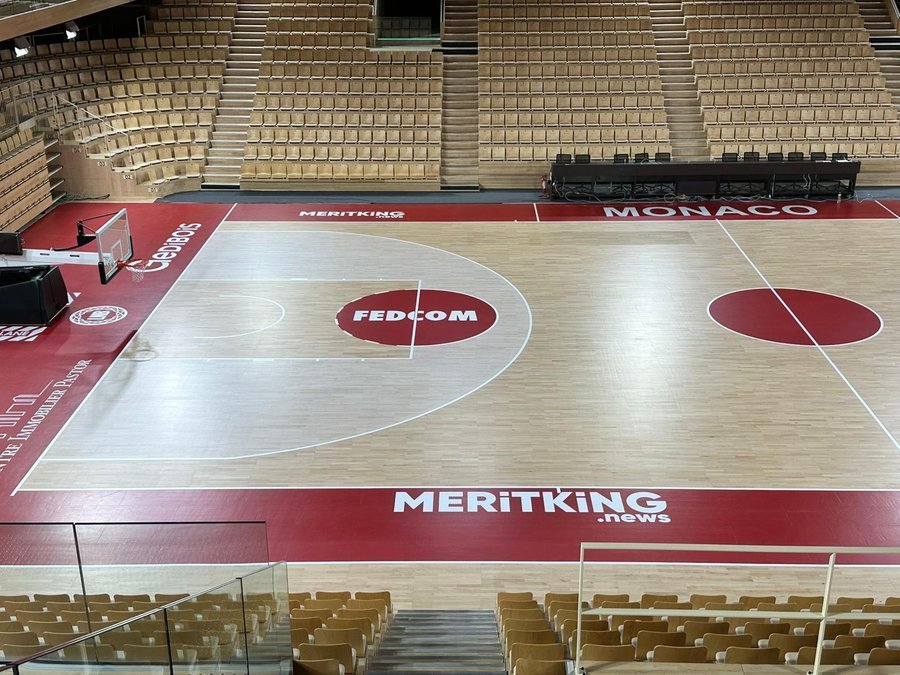 Marquage au sol de terrain de basket — PANO Menton, Monaco